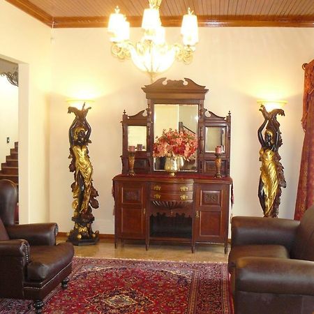 Kimberley Manor Guesthouse Екстер'єр фото