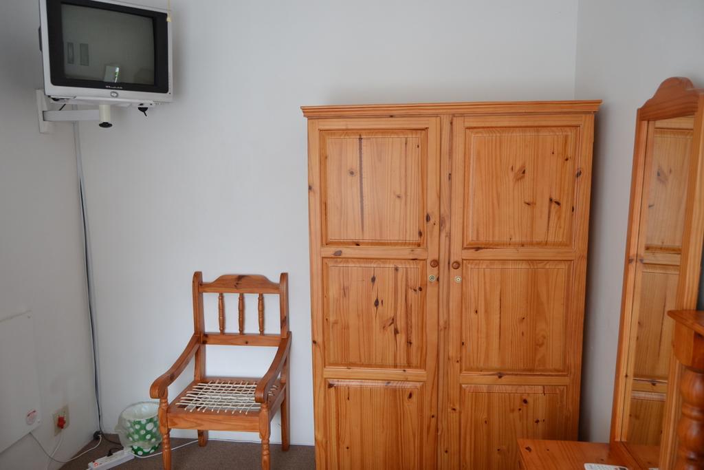 Kimberley Manor Guesthouse Екстер'єр фото