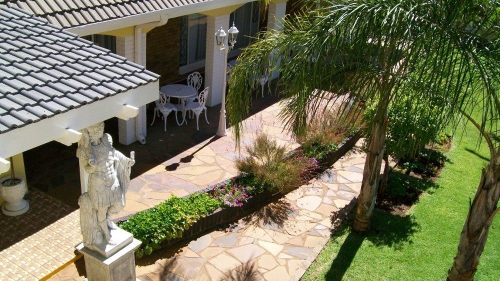 Kimberley Manor Guesthouse Екстер'єр фото