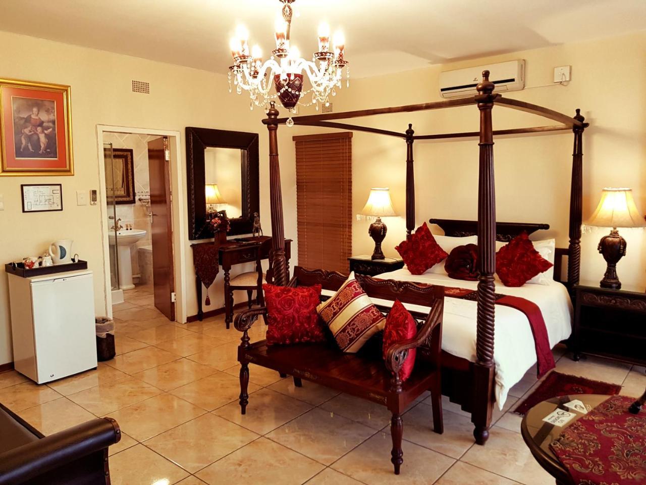 Kimberley Manor Guesthouse Екстер'єр фото