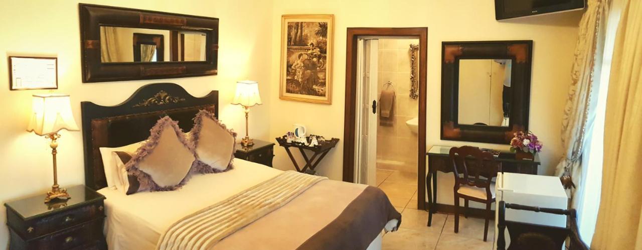 Kimberley Manor Guesthouse Екстер'єр фото