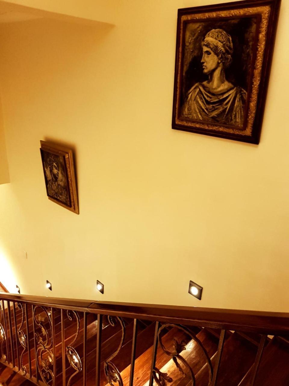 Kimberley Manor Guesthouse Екстер'єр фото